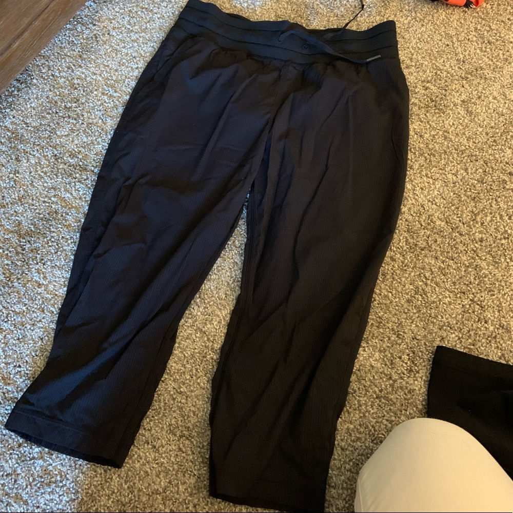 Lululemon capris